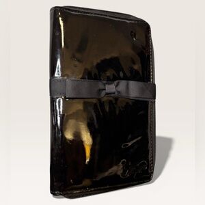 IT Cosmetics Shiny Black Brush Organizer and Cosmetic bag with Bow